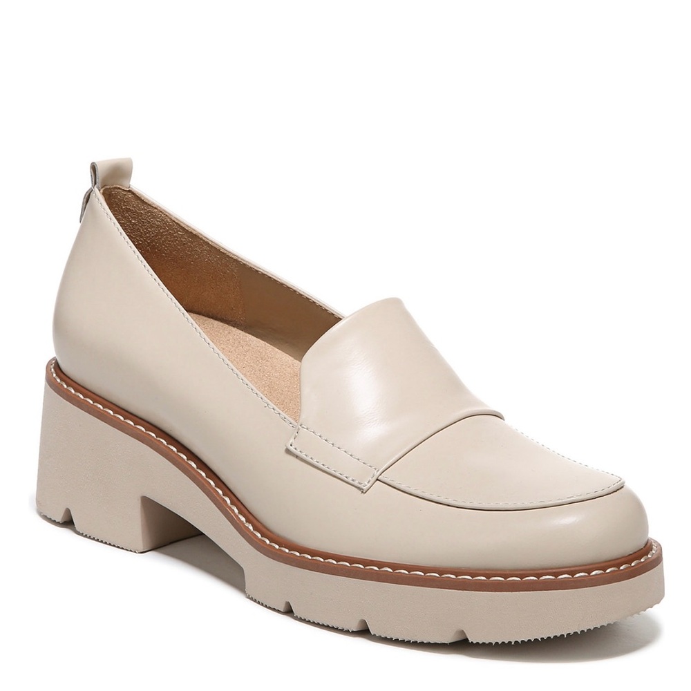 Naturalizer
Darry Lug Sole Loafers